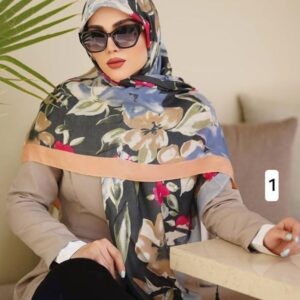 روسری نخی طرح دار